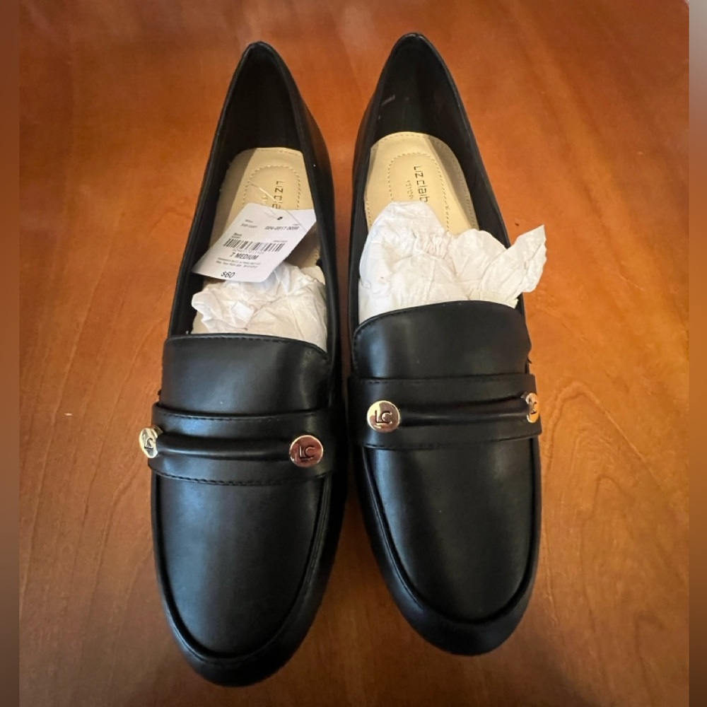 Women’s size 7M Liz Claiborne Trish Black box idamaged will ship in generic box